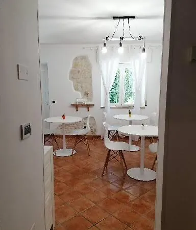 Capo Le Vigne Bed and breakfast